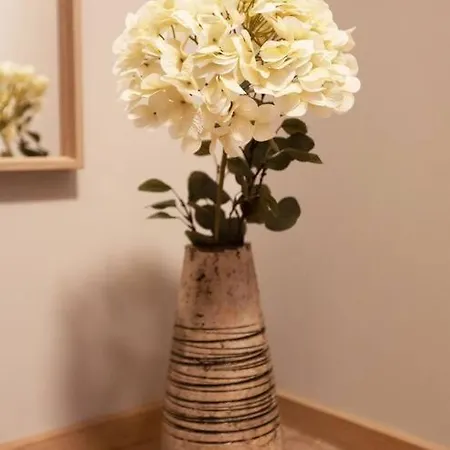 Stylish Apartment With Parking & Spacious Balcony 里加 外观 照片